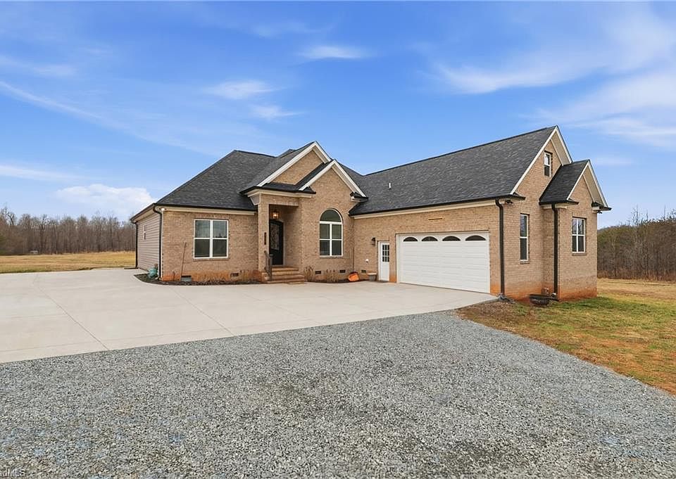 1st image of 5838 Chrismon Rd