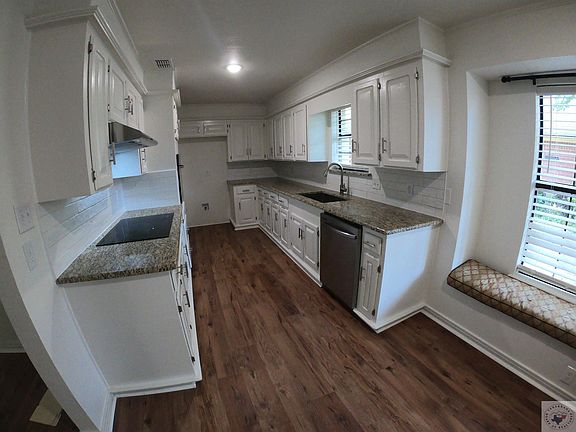 2nd image of 52 Lanshire Dr
