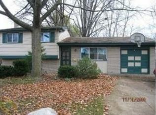 7704 Alton St, Canton, MI 48187
