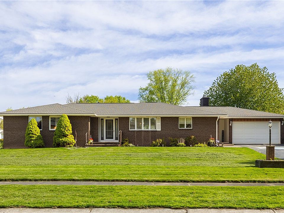 1st image of 82 Firestone Dr