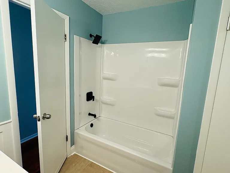 173 Meadows Dr — Photo 3