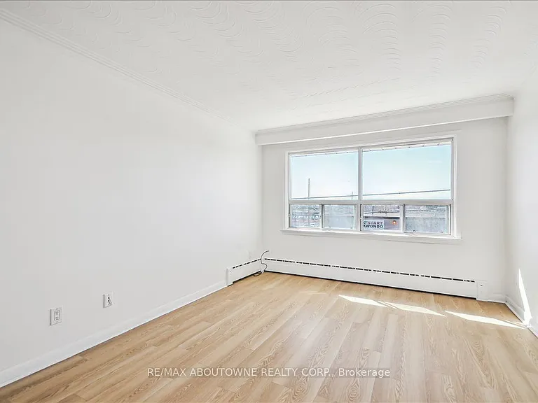 2 Wesley St #5 — Photo 8