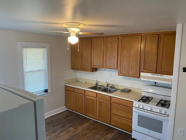 2 bed, $1,475 — Photo 2