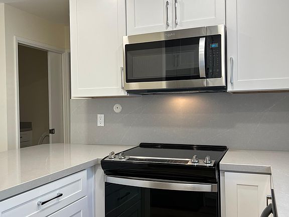 3rd image of 6176 Agee St Unit 91