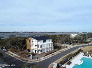 140 Auger Shell Ct, Surf City, NC 28445