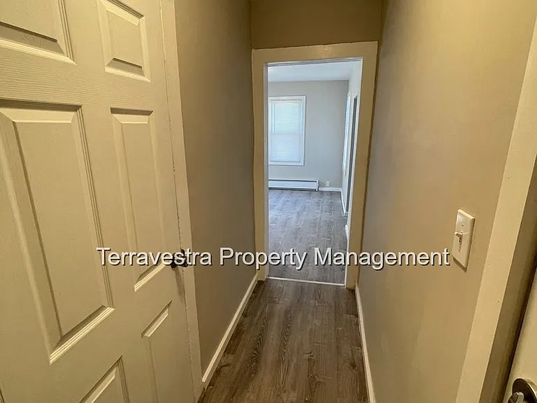 309 E Main St #C — Photo 6