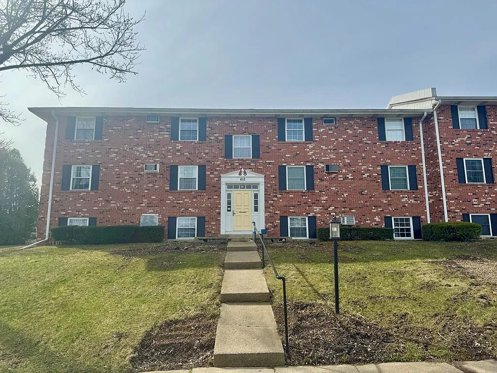 615 Bailey Dr APT 4 photo 1
