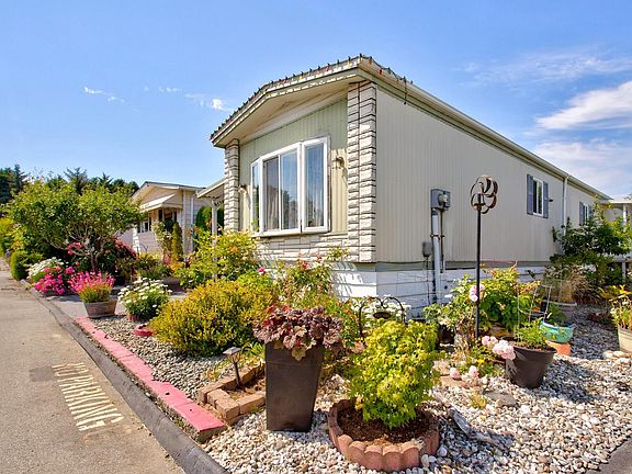 3rd image of 15875 20th Ave #23