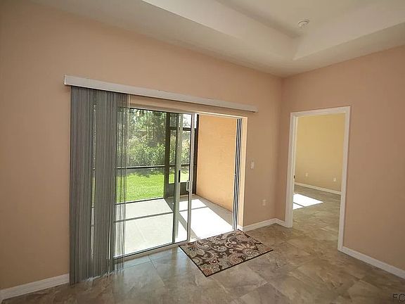 5th image of 10 Rosepetal Ln #B