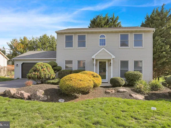 4017 Grant St, Reading, PA 19606