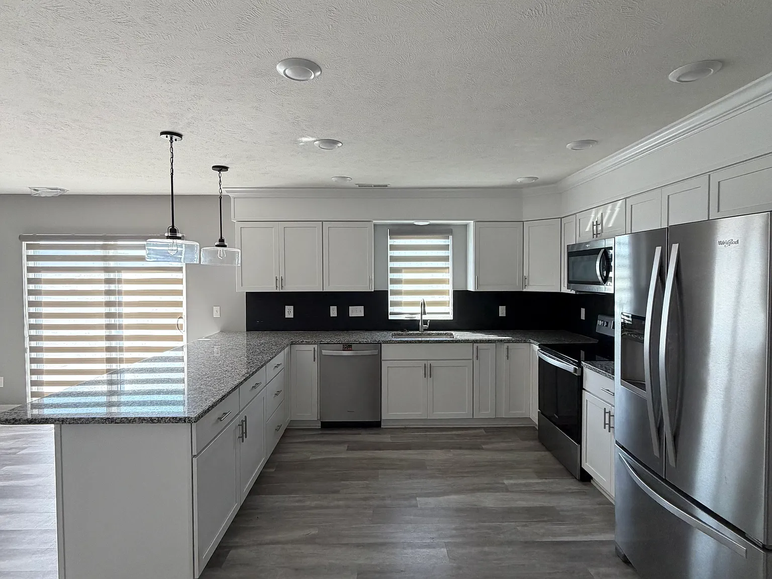 3 bed, 1774 sqft, $2,200 — Photo 2