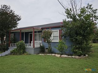 205 W James St, Hamilton, TX 76531