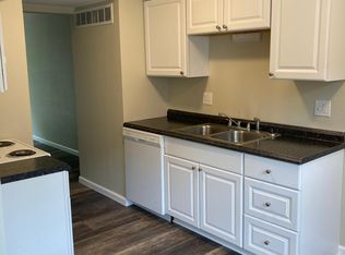 217 SE Claremont St #B, Lees Summit, MO 64063