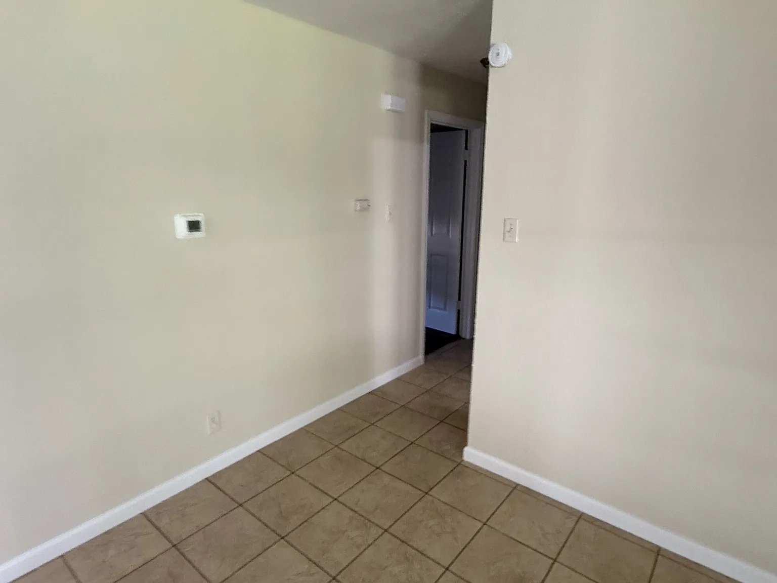 309 Currie Ave - 1 — Photo 4