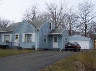 89 Point Dr N, Dunkirk, NY 14048