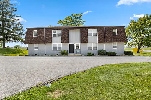 Lincoln Apartments Photo 1