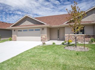 1530 Ardmore Ave S, Grand Forks, ND 58201