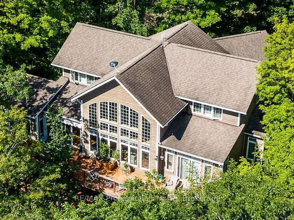 1041 Kingfisher Ln, Minden Hills, ON K0M 2K0