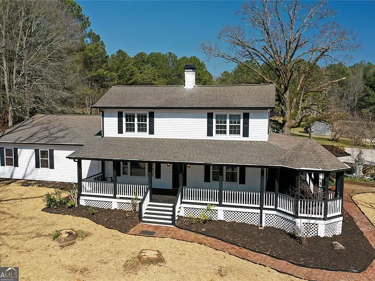 813 Sandy Creek Rd — Photo 2
