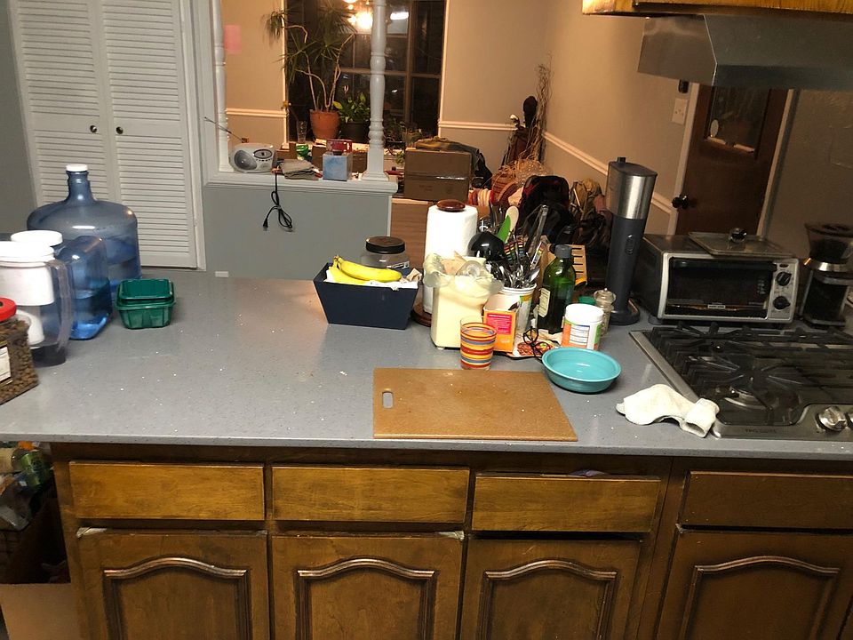 2nd image of 3202 Endres St