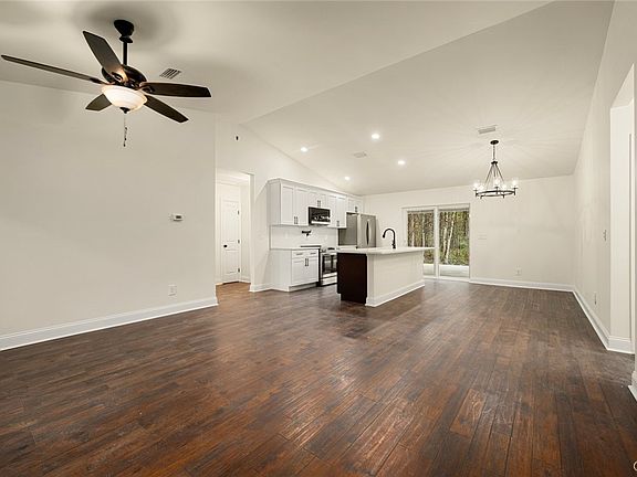 3rd image of 7686 Gifford Rd