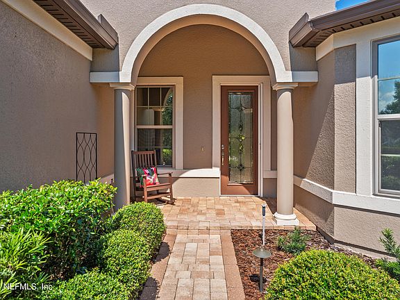 5th image of 121 WOODGROVE Court