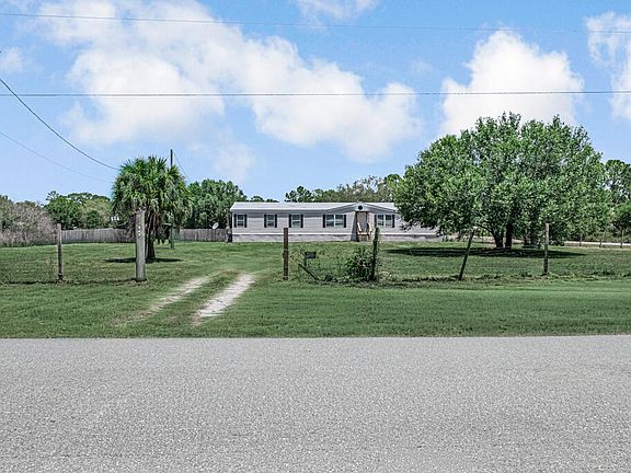 2nd image of 545 Bald Cypress Avenue