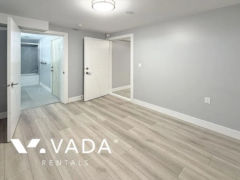 4841 Dumfries St #2 — Photo 11