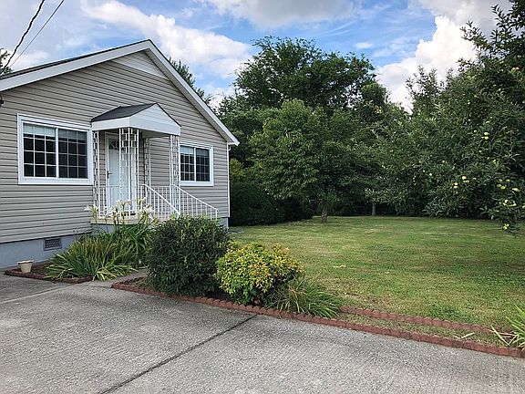 2nd image of 5511 Rosemont Dr