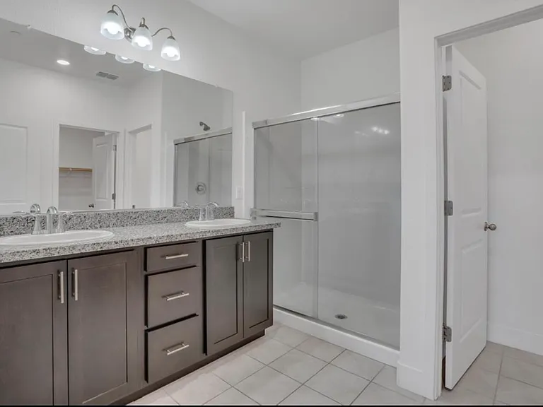 864 Loon St #1 — Photo 3