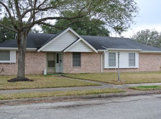 101 Yorkshire Ln, Victoria, TX 77904