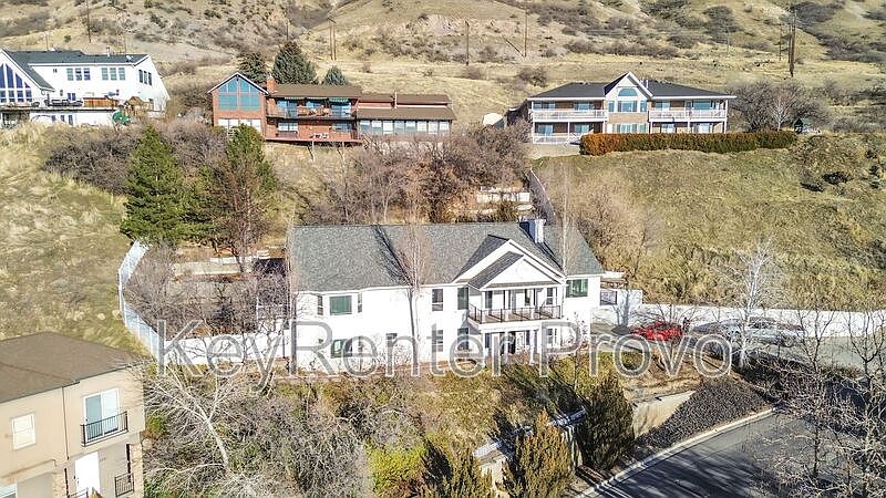 1st image of 1559 E Oak Cliff Dr