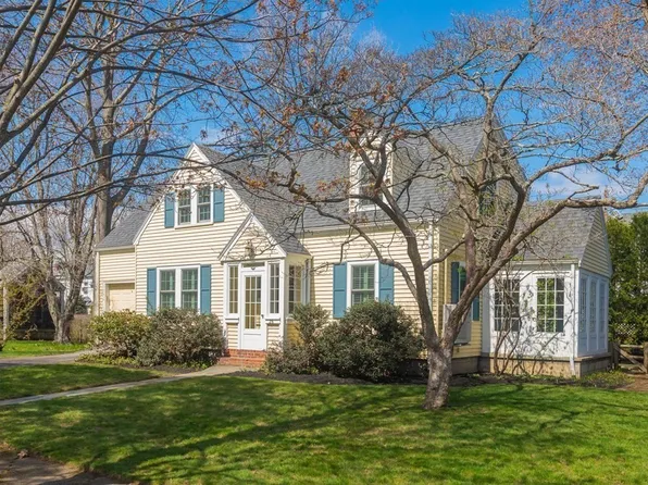 26 Hereford Rd, Marblehead, MA 01945