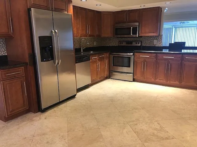 552 Deer Creek Wildwood Ln E — Photo 2