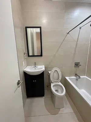 Rented by Greenrock Management | media 14