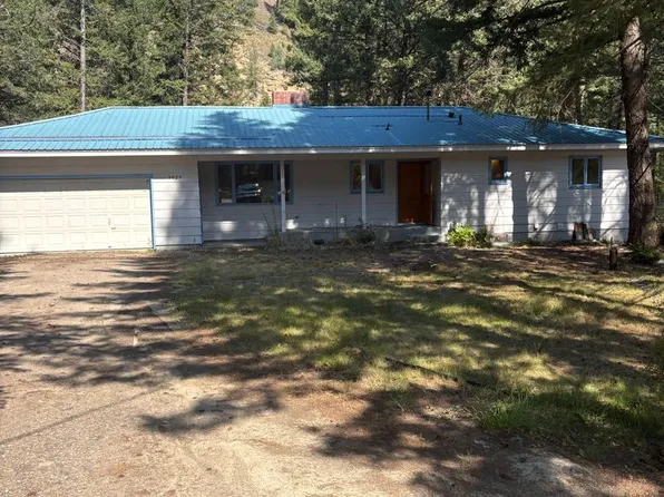 3029 River Bend Dr, Bonner, MT 59823
