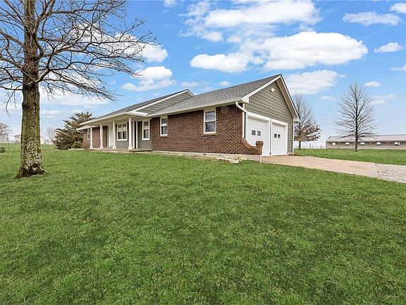 2nd image of 19455 Edgerton Rd