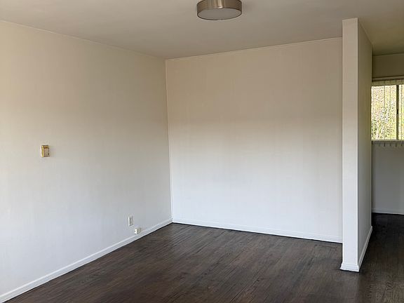 3rd image of 3053 S Robertson Blvd APT 10