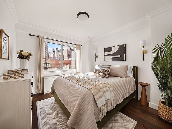 2nd image of 201 W 21st St APT 5J
