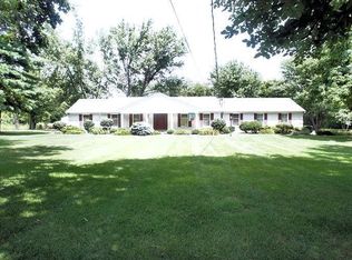 2186 Greentree Rd, Lebanon, OH 45036