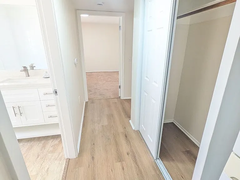 615 N Hayworth Ave — Photo 12