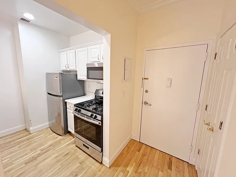 55 Skillman Ave #3 — Photo 3