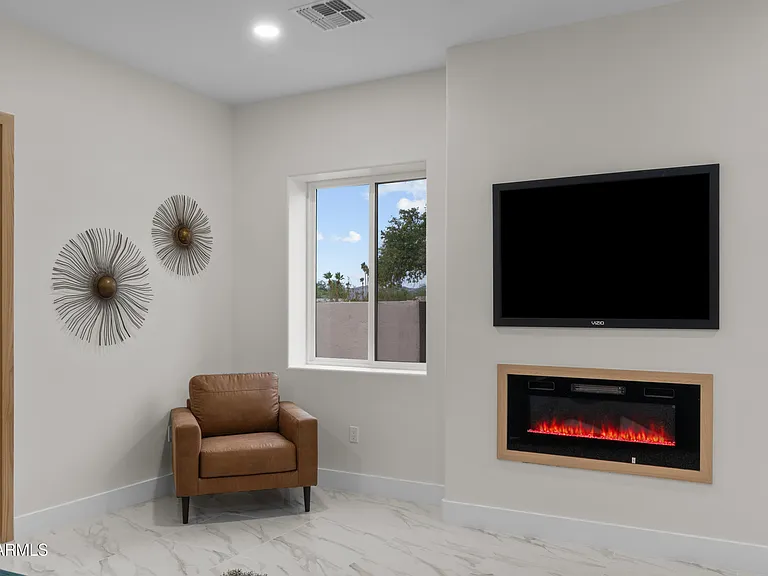 5923 E North Ln — Photo 19