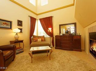 957 Donner Ave, Simi Valley, CA 93065