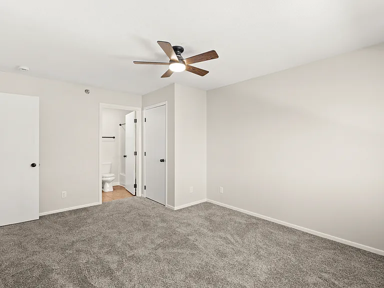 428 Stonehaven Dr #20 — Photo 12