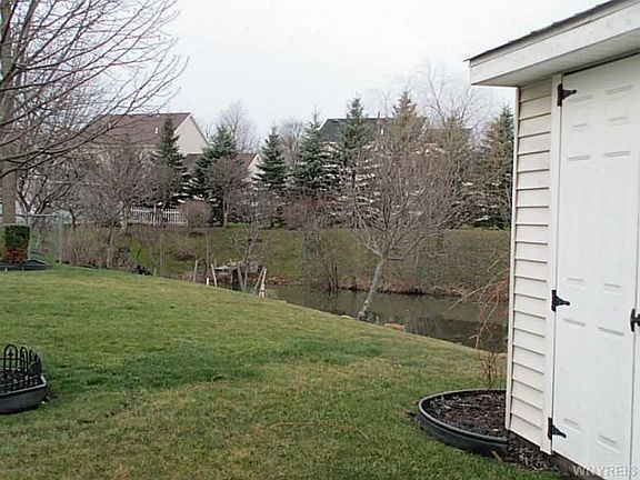 4th image of 87 Newberry Ln