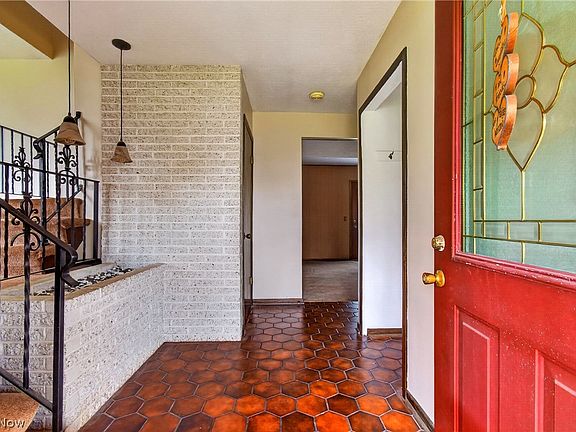 4th image of 7432 Klingston St NW