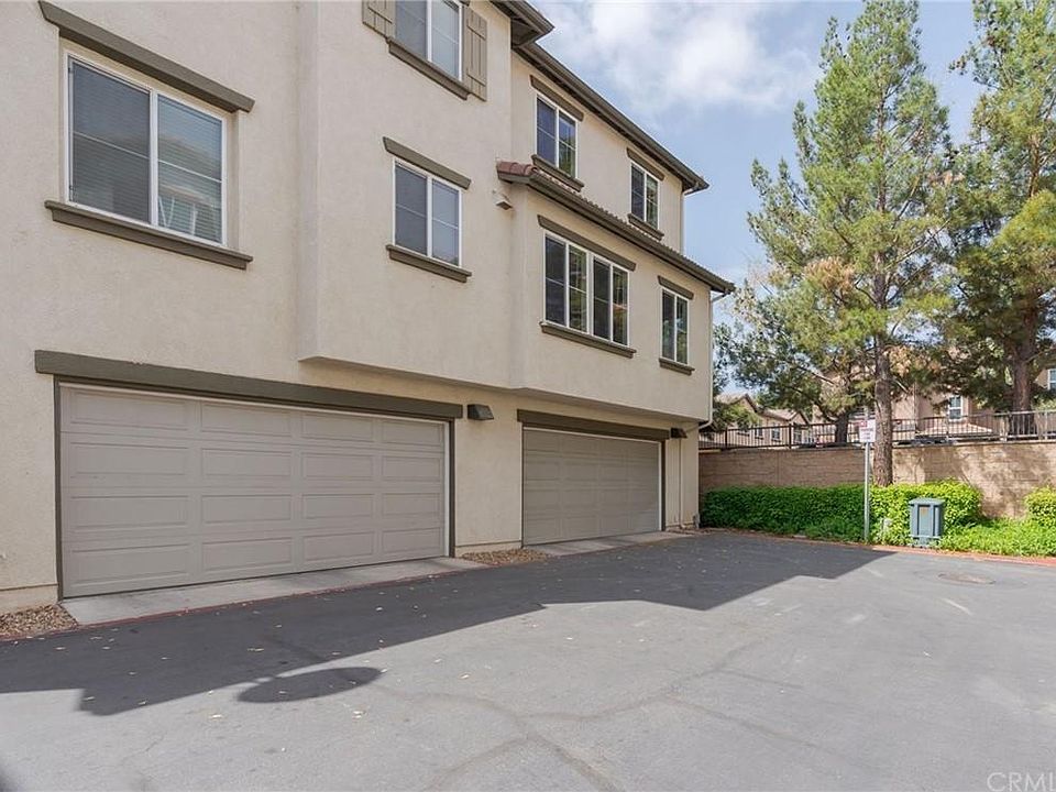 1st image of 33610 Willow Haven Ln Unit 105