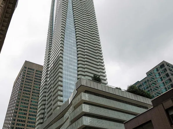 1 Bloor St E Unit 1511, Toronto, ON M4W 0A8