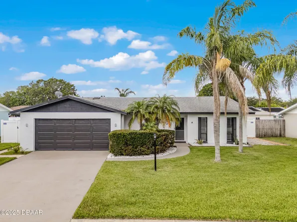 2932 Carriage Dr, South Daytona, FL 32119